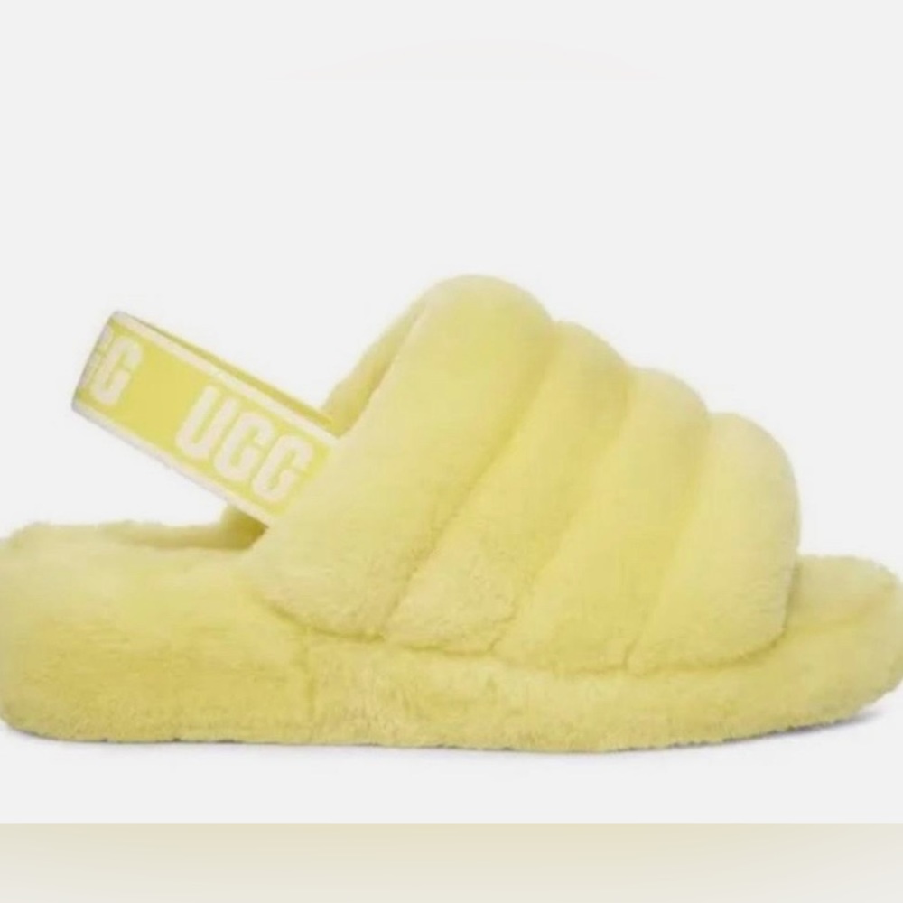 Kids yellow Uggs💛